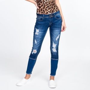 2/$20 Mid Rise Distressed Jeans NWOT